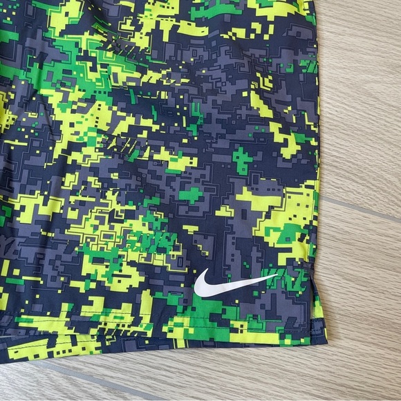Nike Green Gray Camouflage 9” Inseam Swim Beach Board Shorts Men’s Size Large - Picture 7 of 14